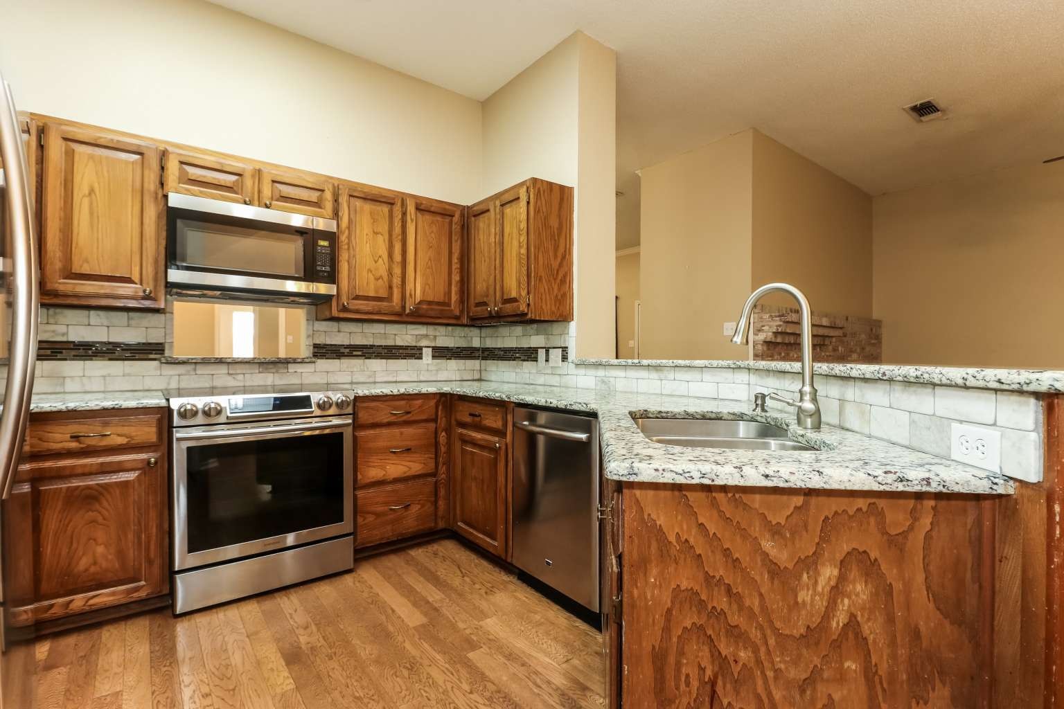 665 Cardinal Ridge Road Burleson TX 76028