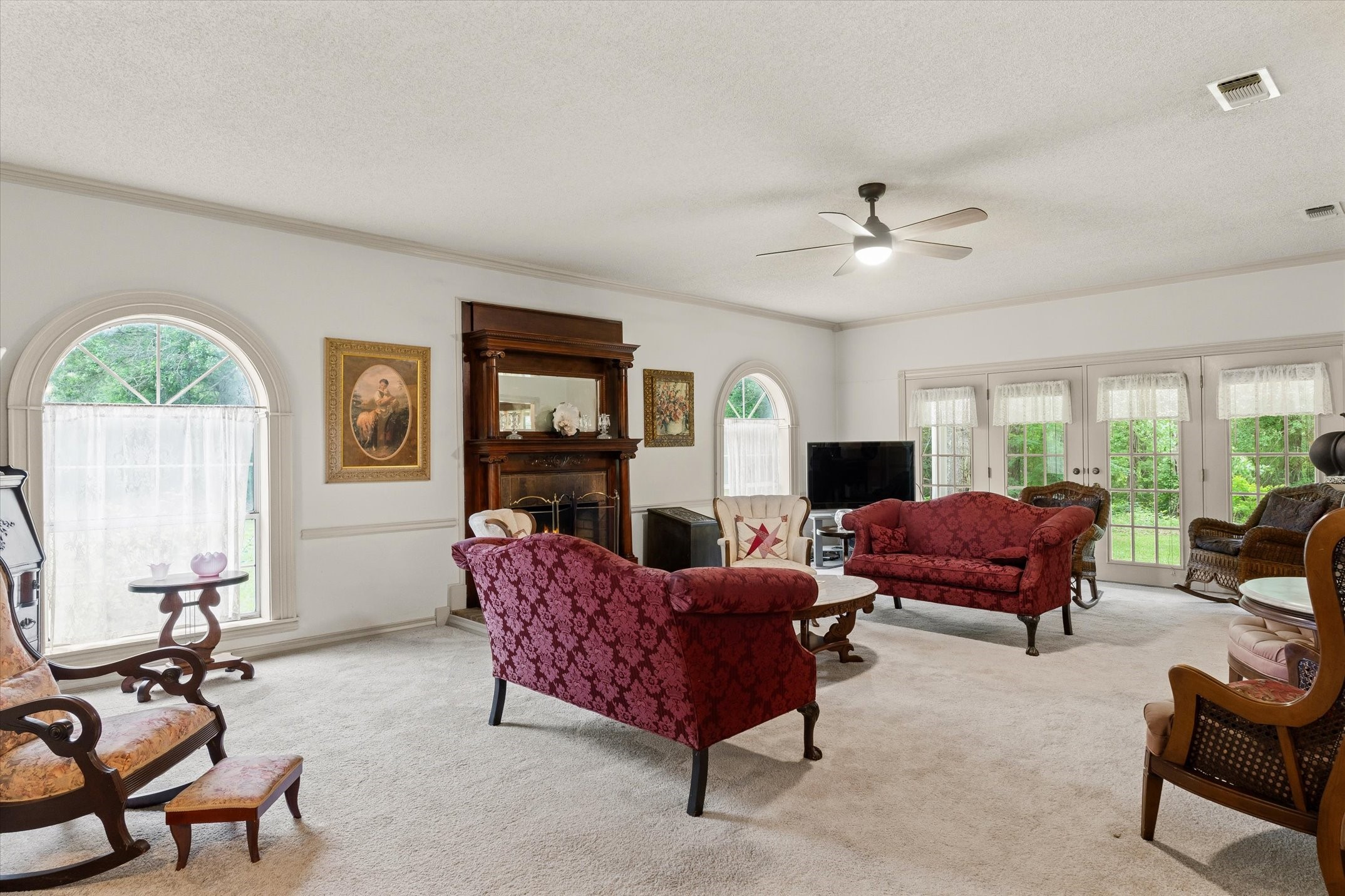 1434 Vz County Road 4519 Van TX 75790
