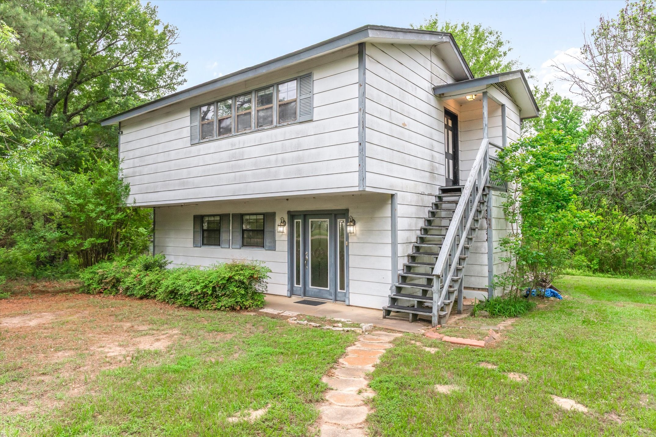 1434 Vz County Road 4519 Van TX 75790