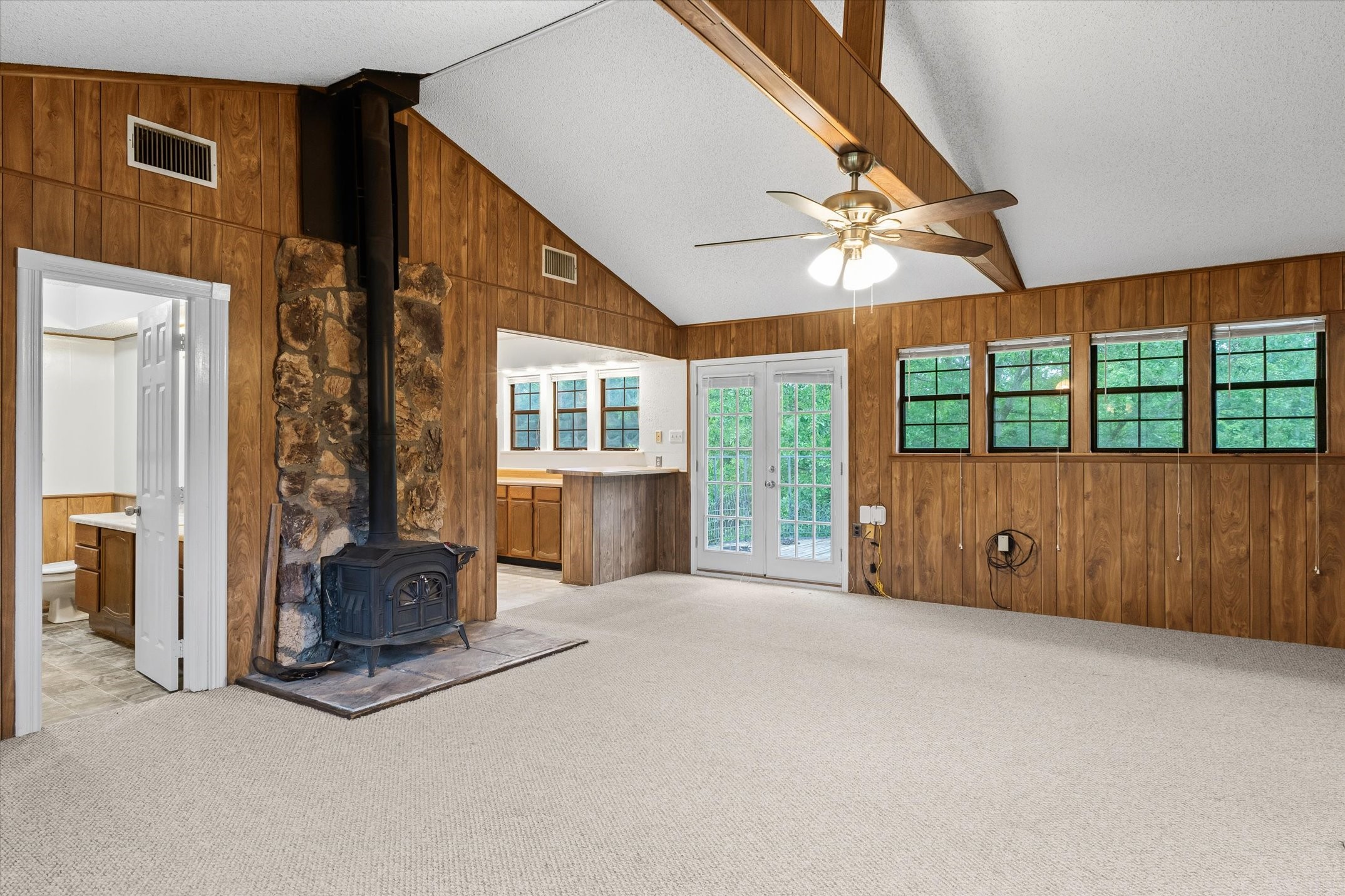 1434 Vz County Road 4519 Van TX 75790