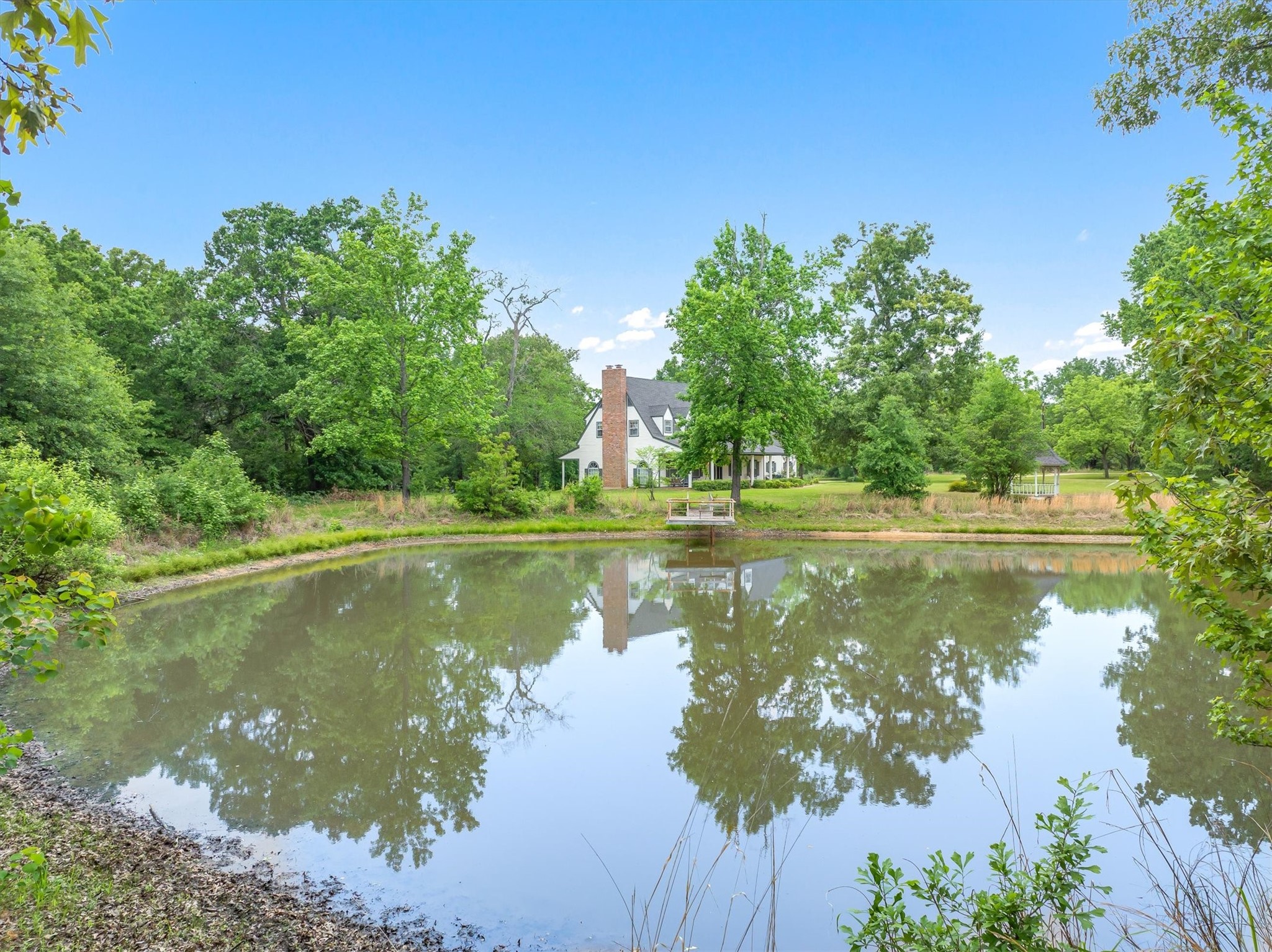 1434 Vz County Road 4519 Van TX 75790