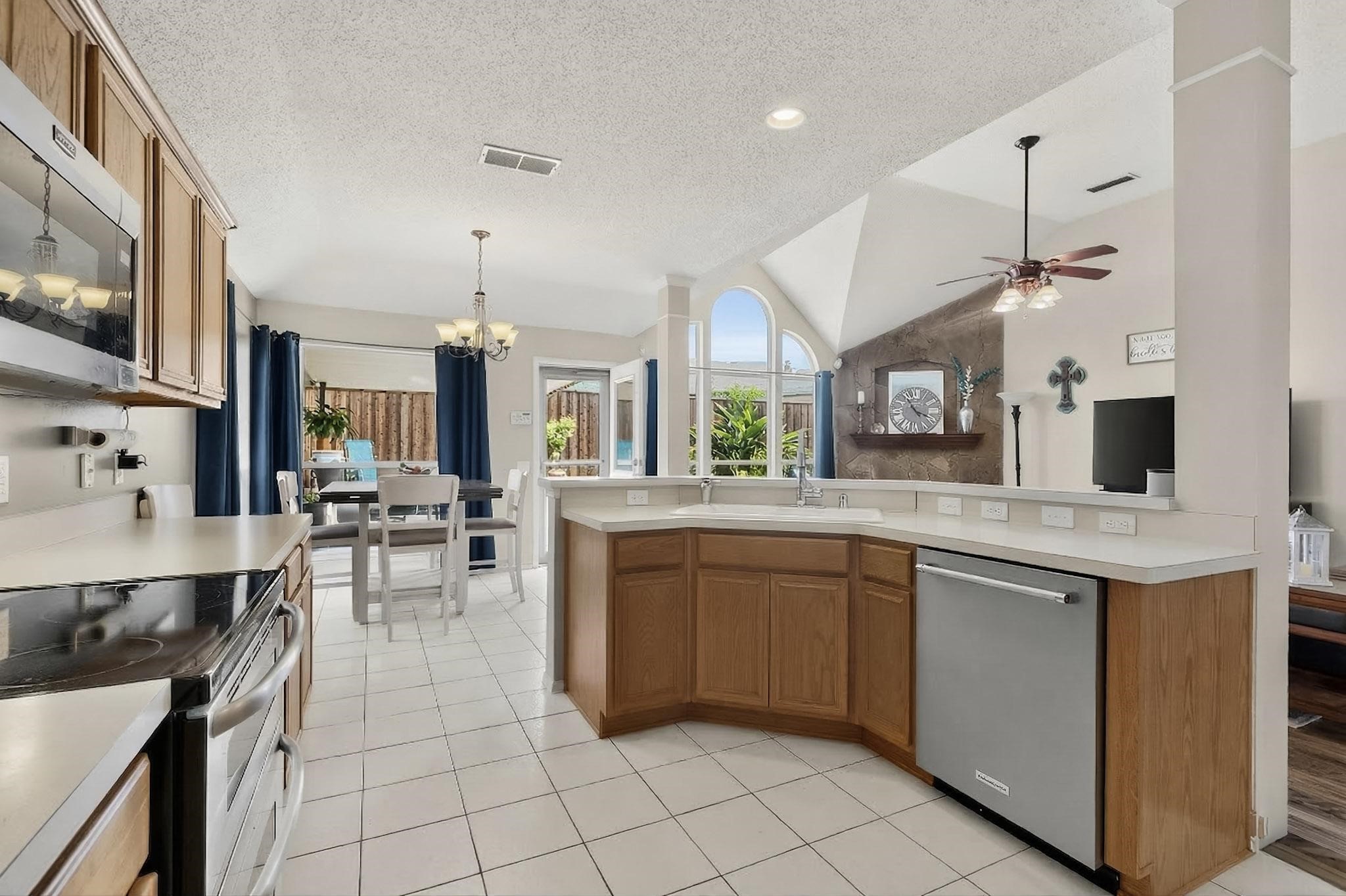 734 River Oak Way Lake Dallas TX 75065