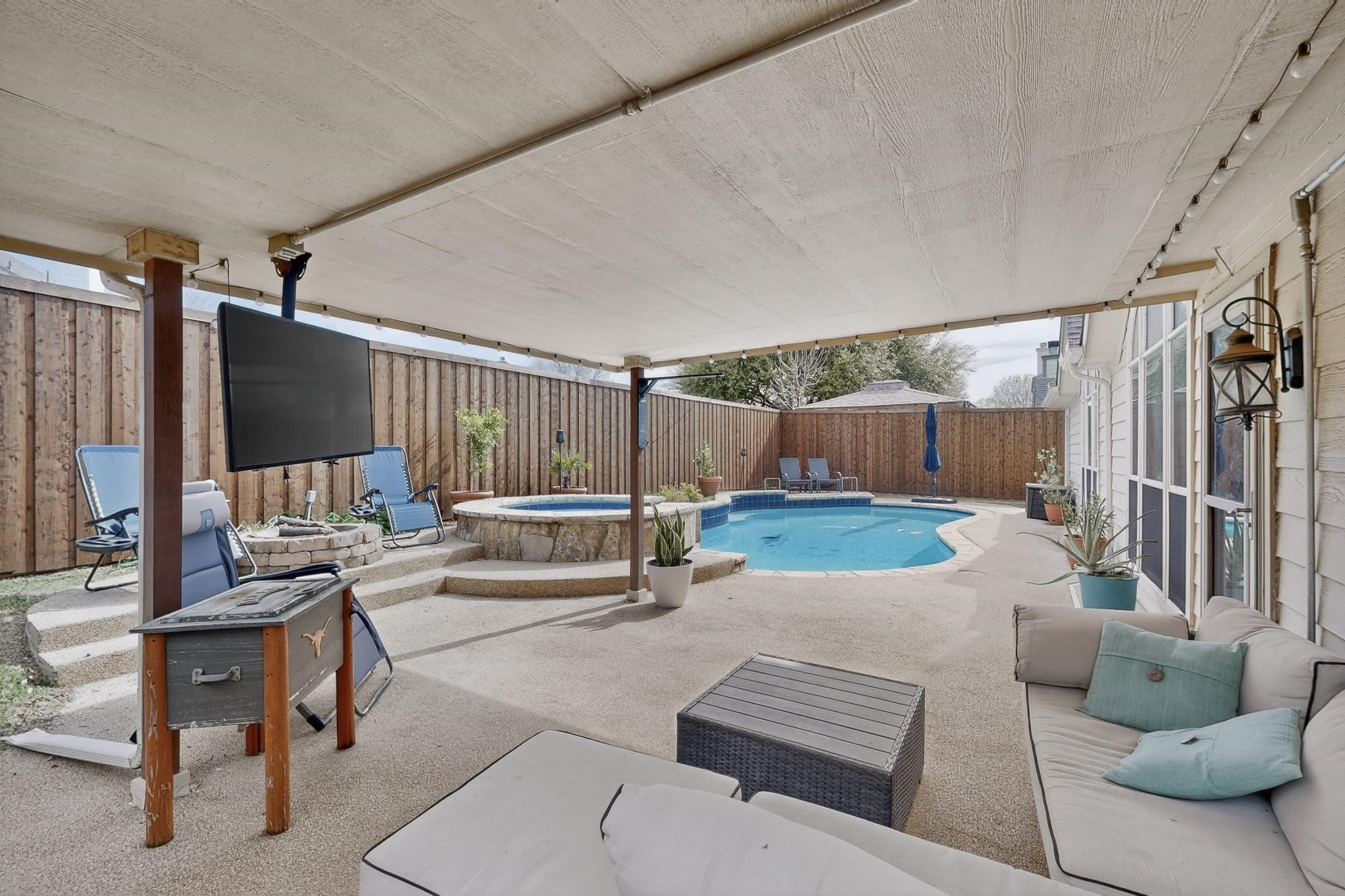 734 River Oak Way Lake Dallas TX 75065