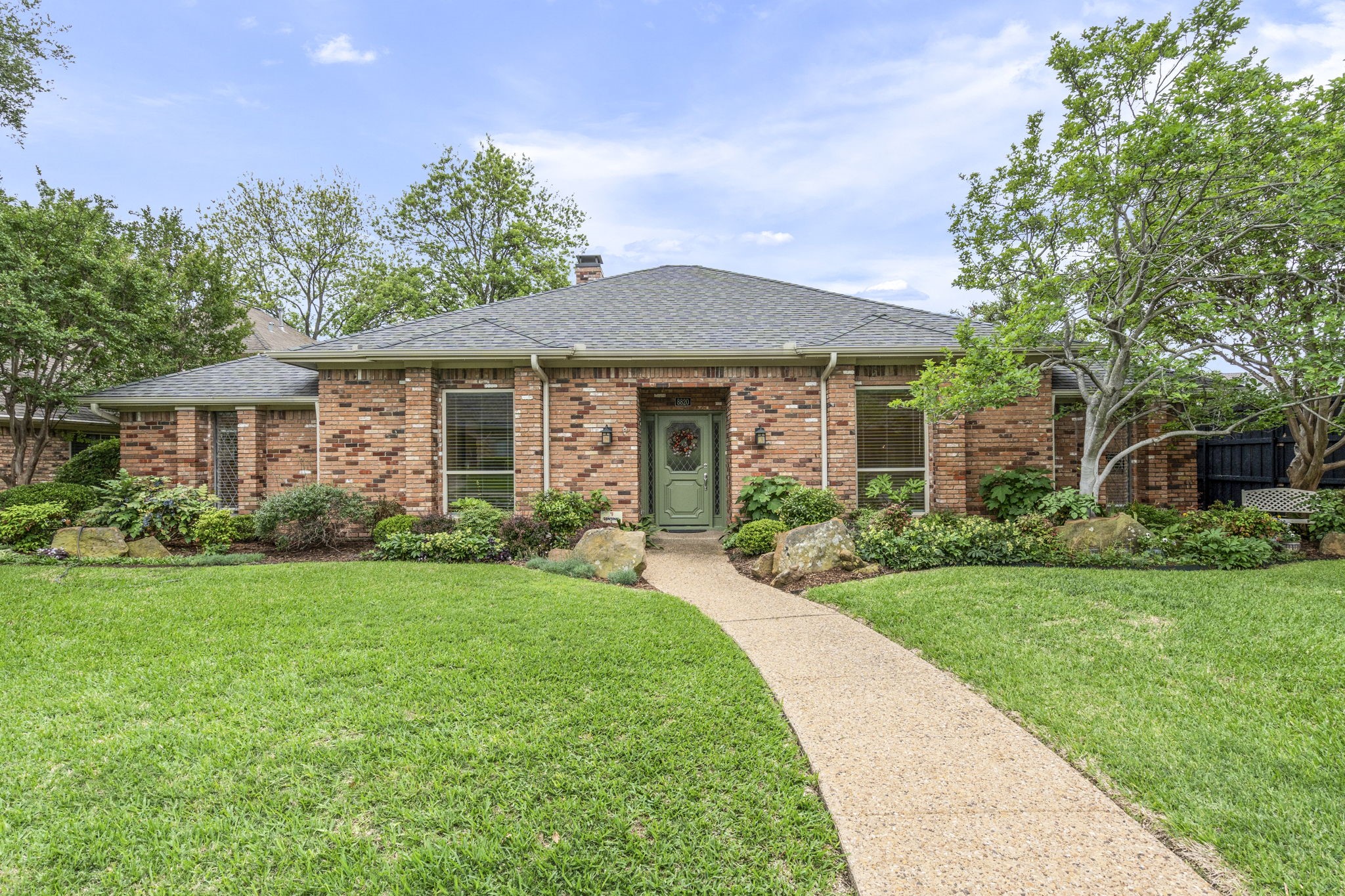 8820 Lacrosse Drive Dallas TX 75231