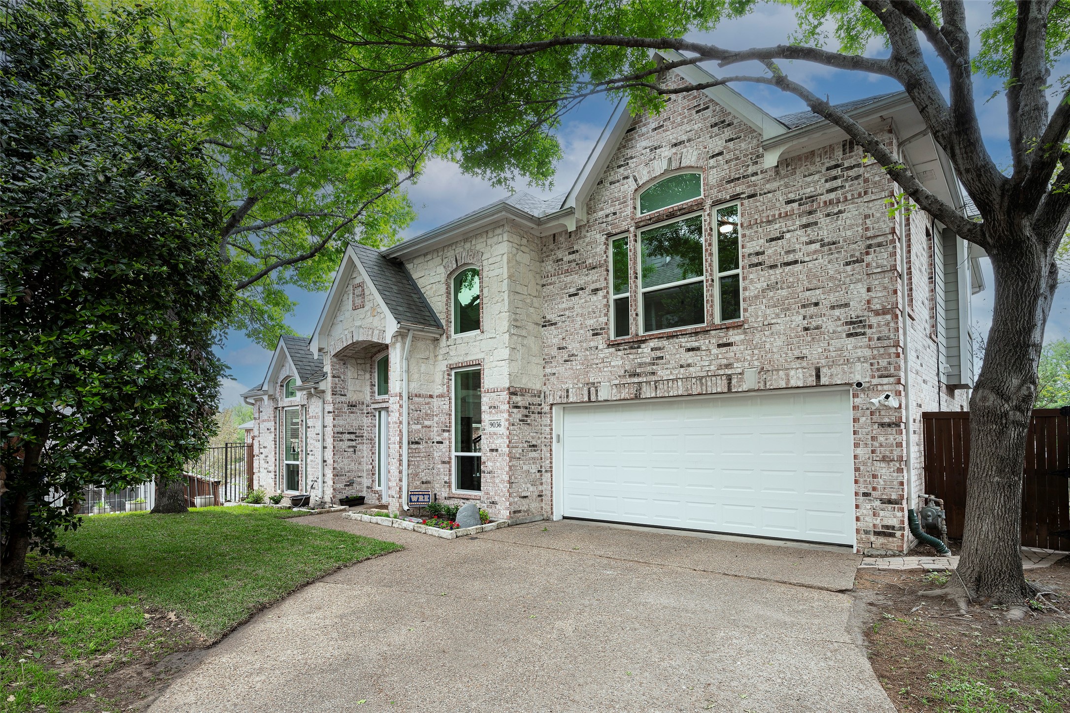 9036 Rock Valley Cove Dallas TX 75238