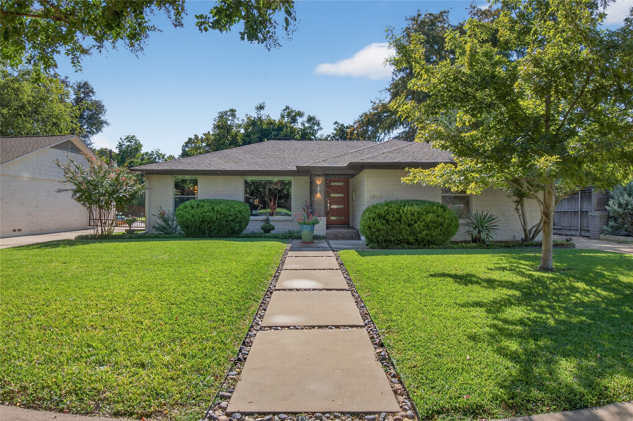 6842 Arboreal Drive Dallas TX 75231