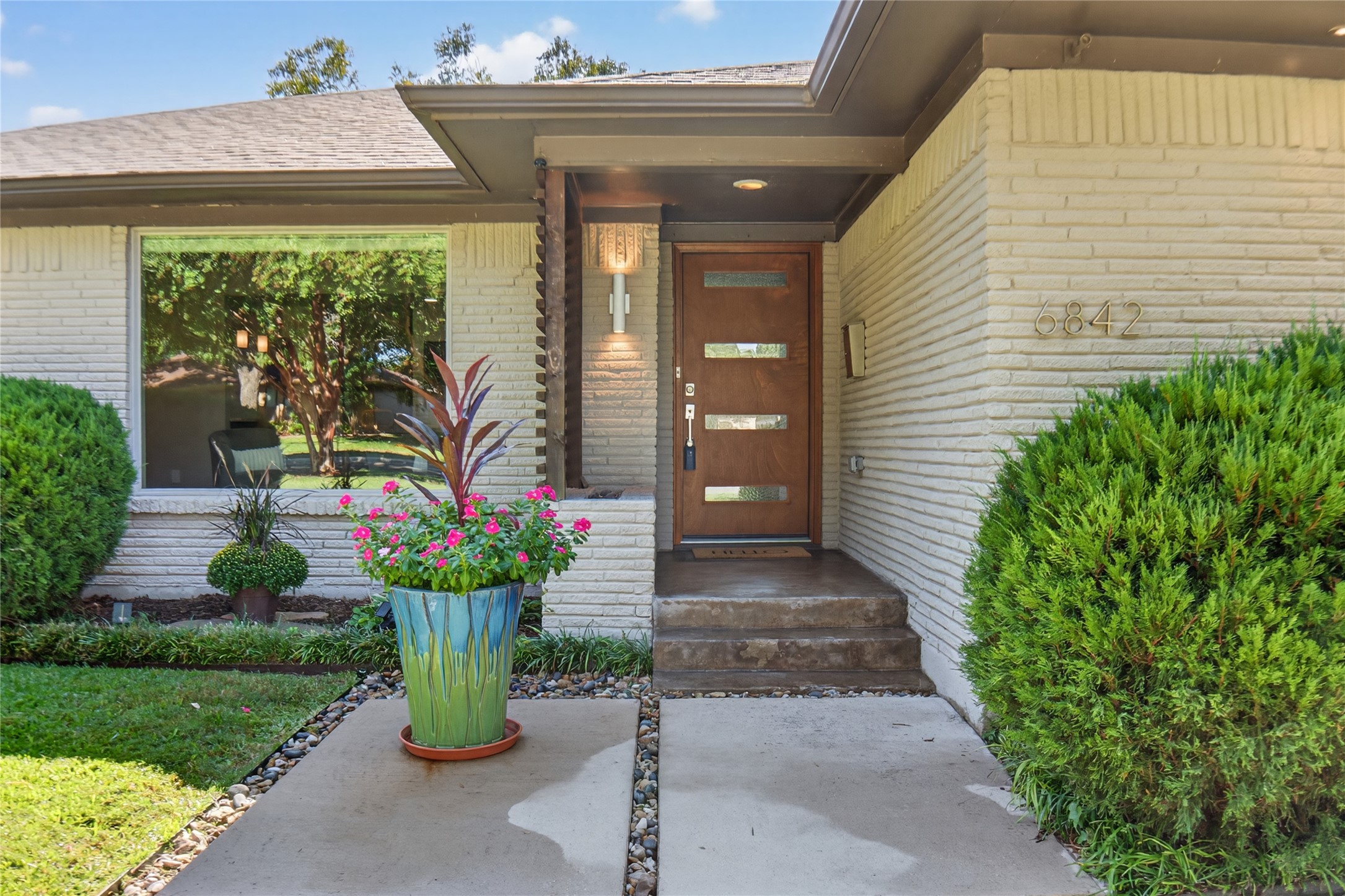 6842 Arboreal Drive Dallas TX 75231