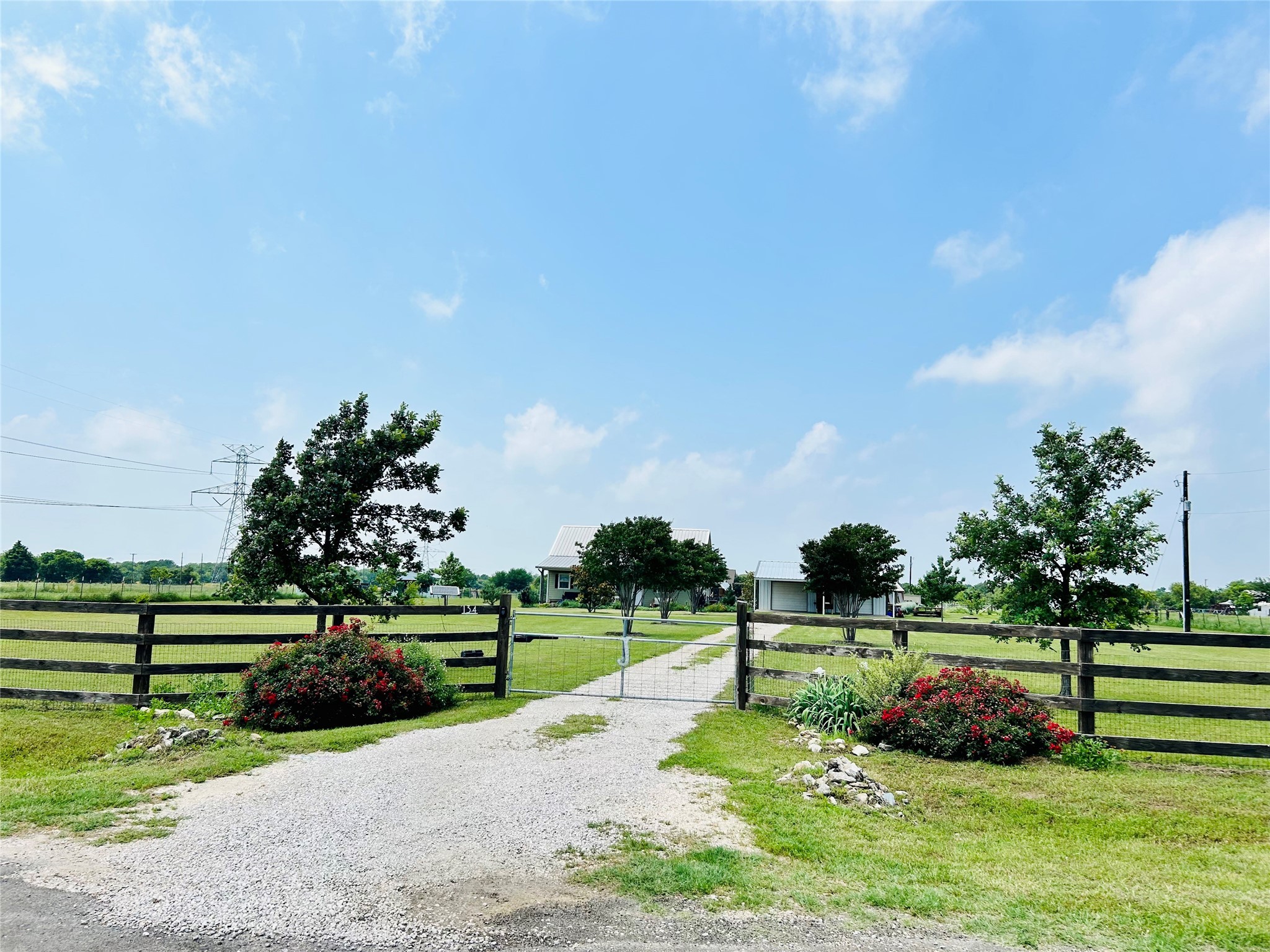 134 High Line Drive Waxahachie TX 75167