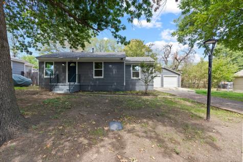 5004 Langley Road River Oaks TX 76114
