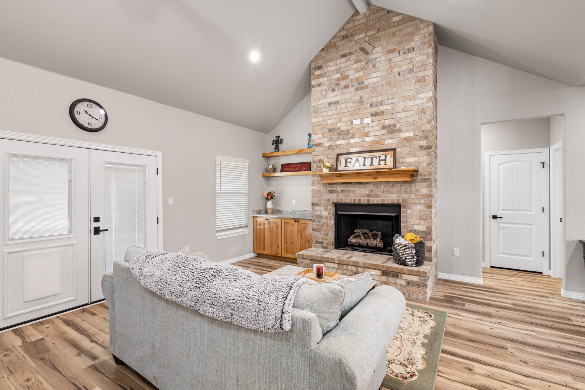 1446 Faulkner Road Sunset TX 76270