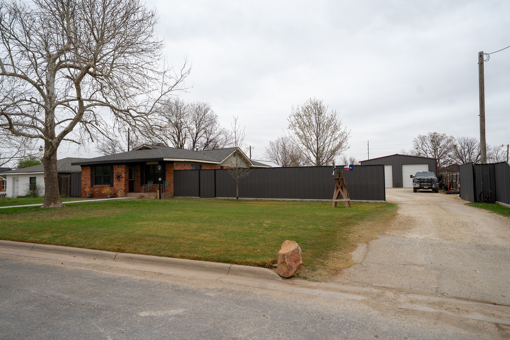455 5th Hawley TX 79525