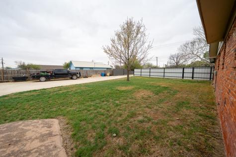 455 5th Hawley TX 79525