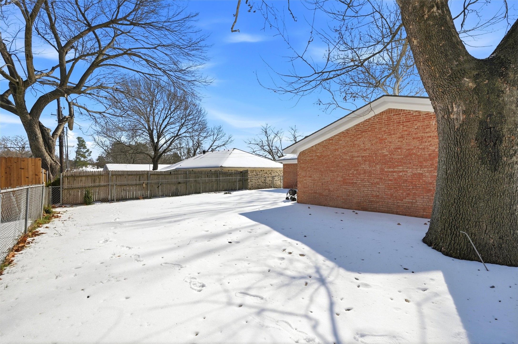 2611 Easy Street Denison TX 75020
