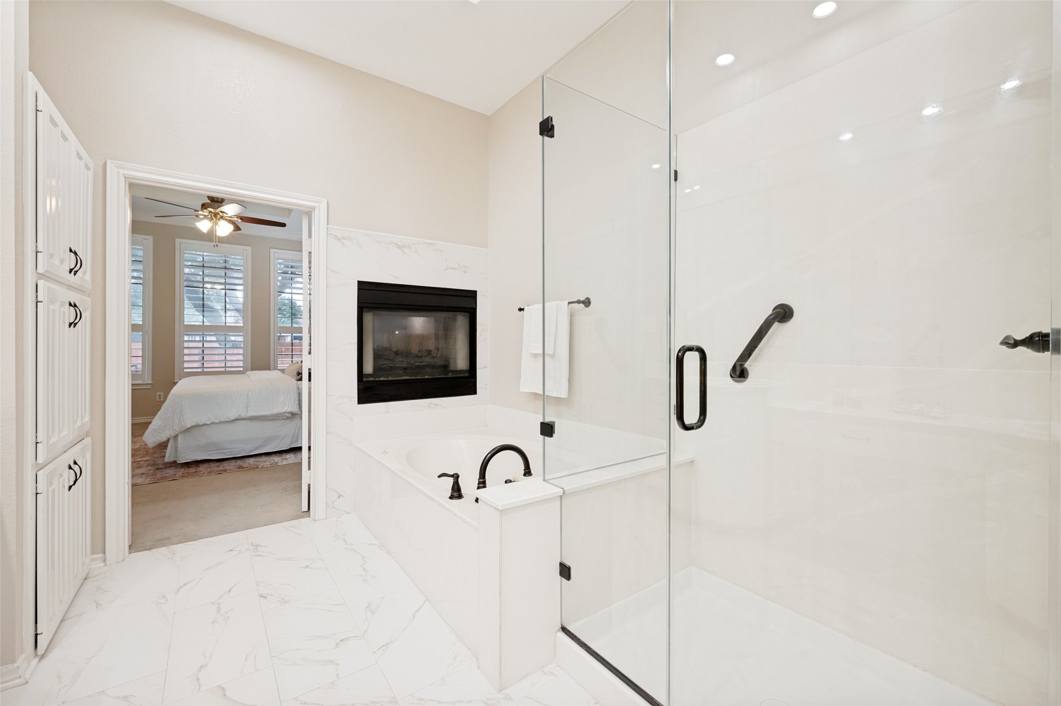 306 Heatherwood Drive Irving TX 75063