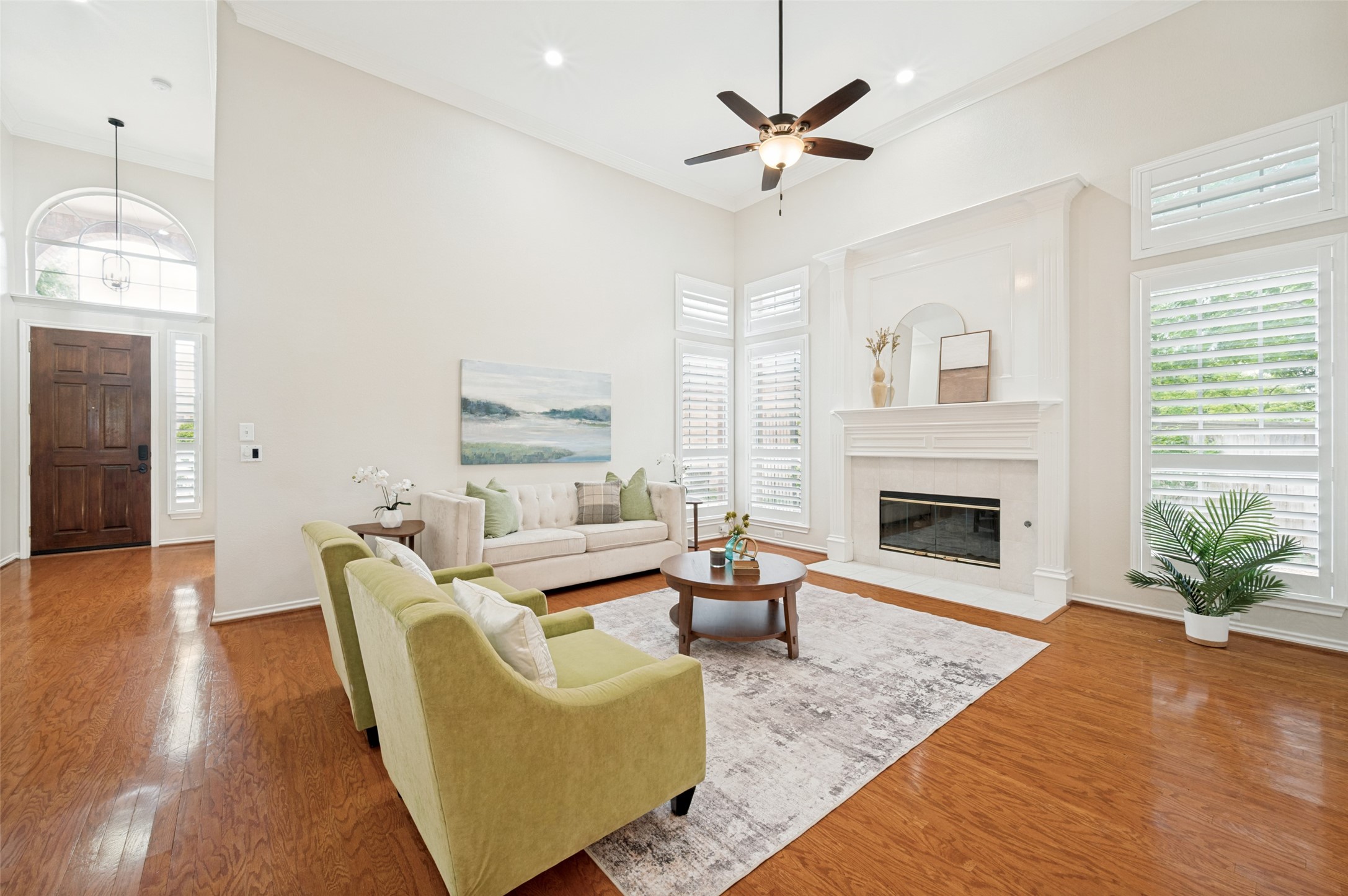 306 Heatherwood Drive Irving TX 75063