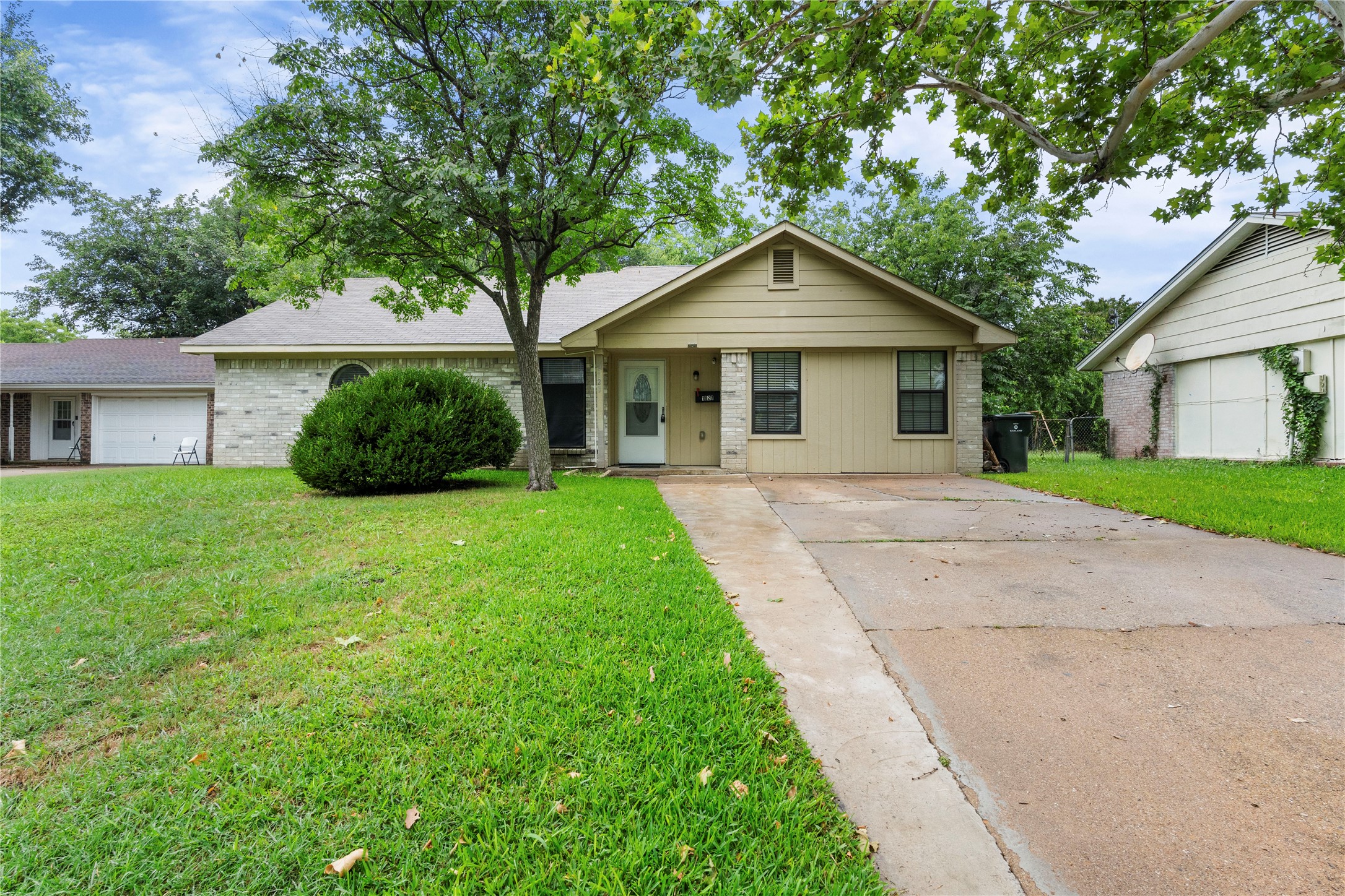 1121 Sam Houston Drive Garland TX 75042