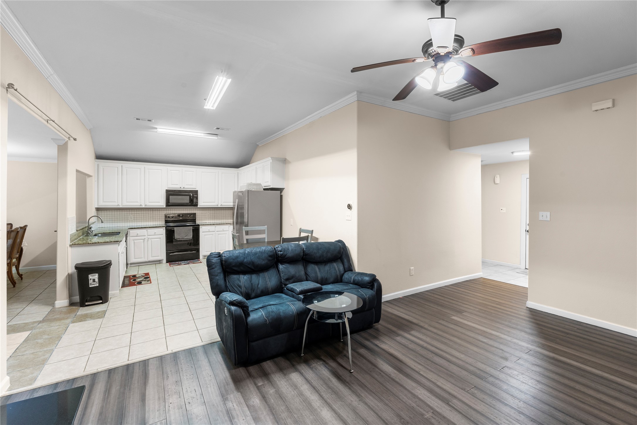 1121 Sam Houston Drive Garland TX 75042