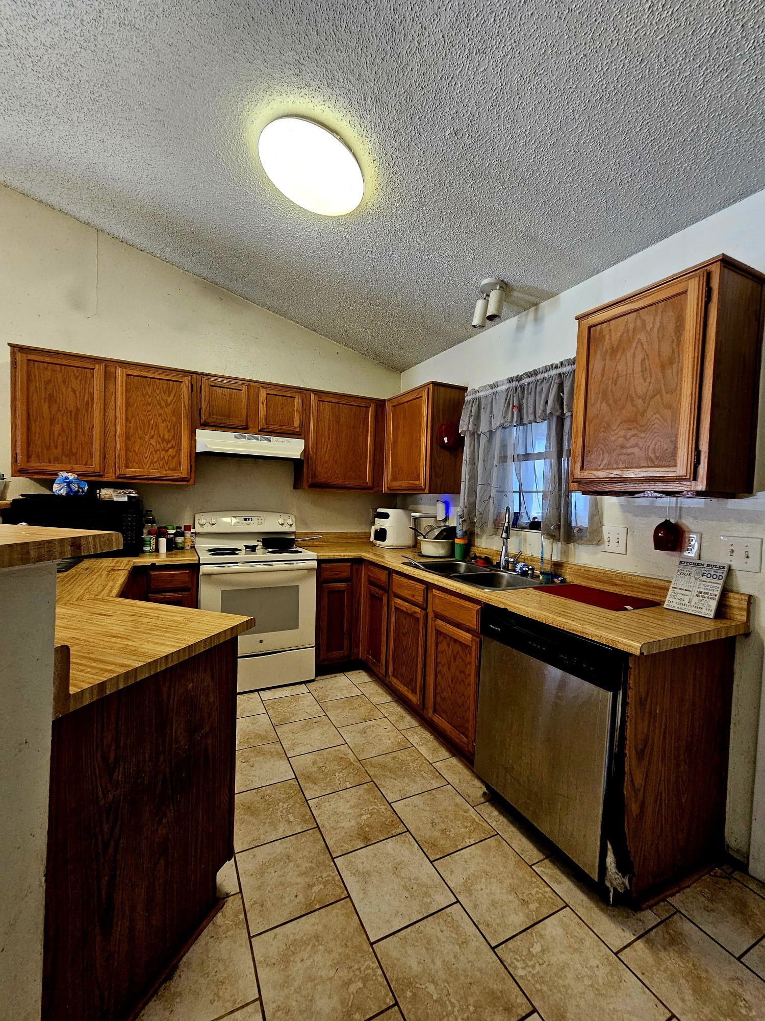 817 Colchester Drive Mesquite TX 75149