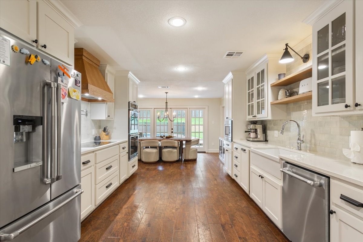 402 Shadow Mountain Drive Woodway TX 76712