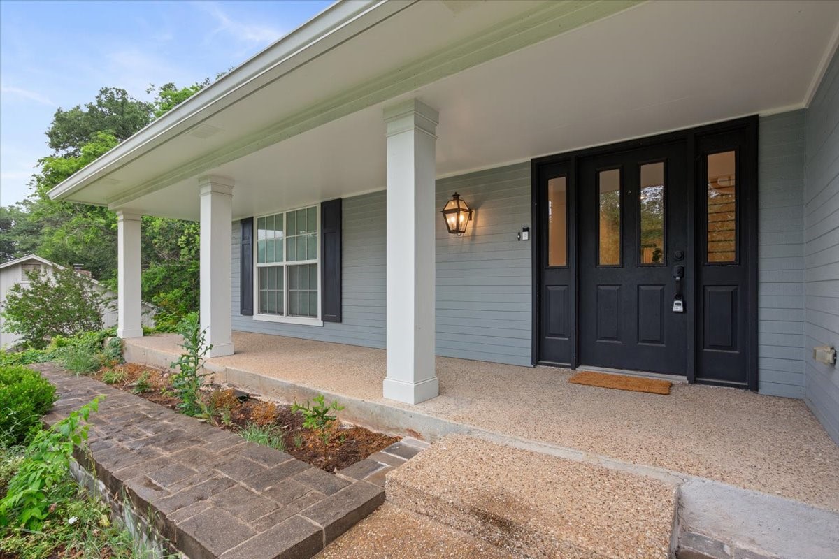 402 Shadow Mountain Drive Woodway TX 76712