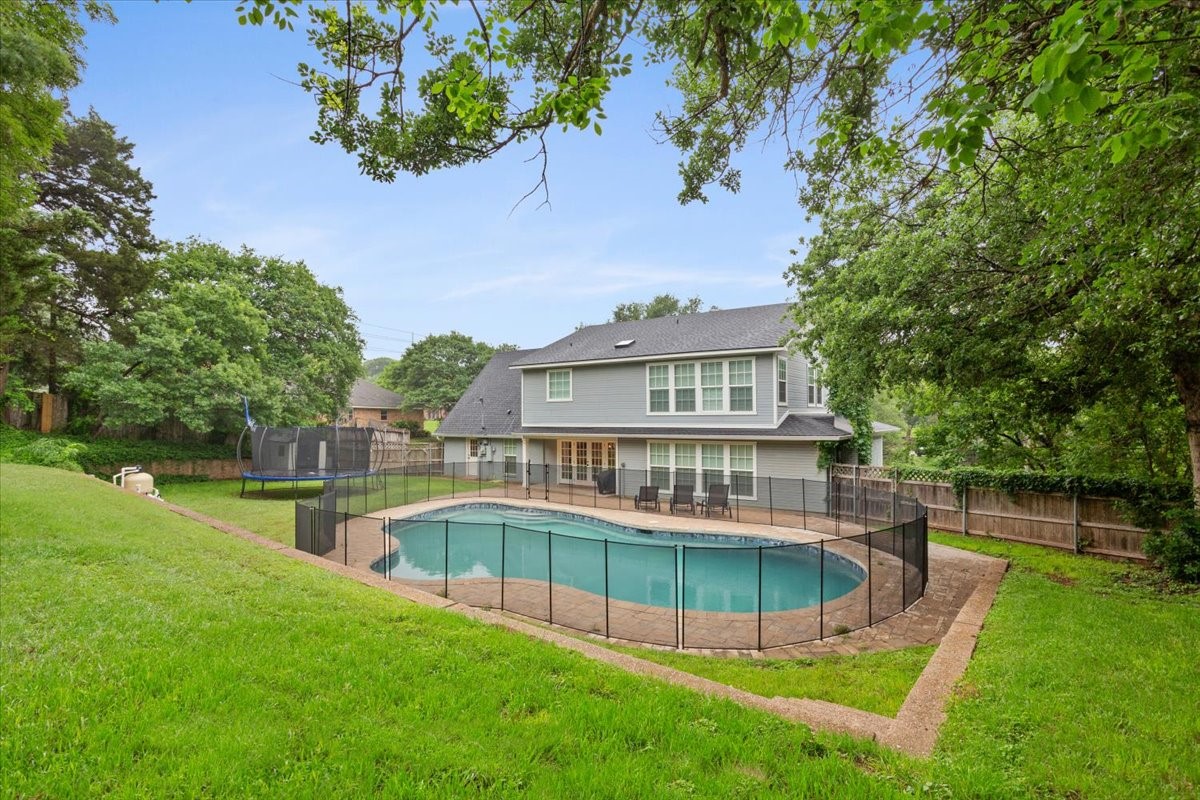 402 Shadow Mountain Drive Woodway TX 76712