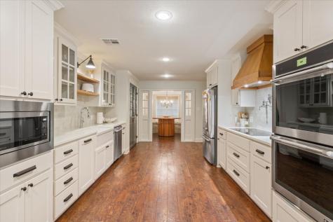 402 Shadow Mountain Drive Woodway TX 76712