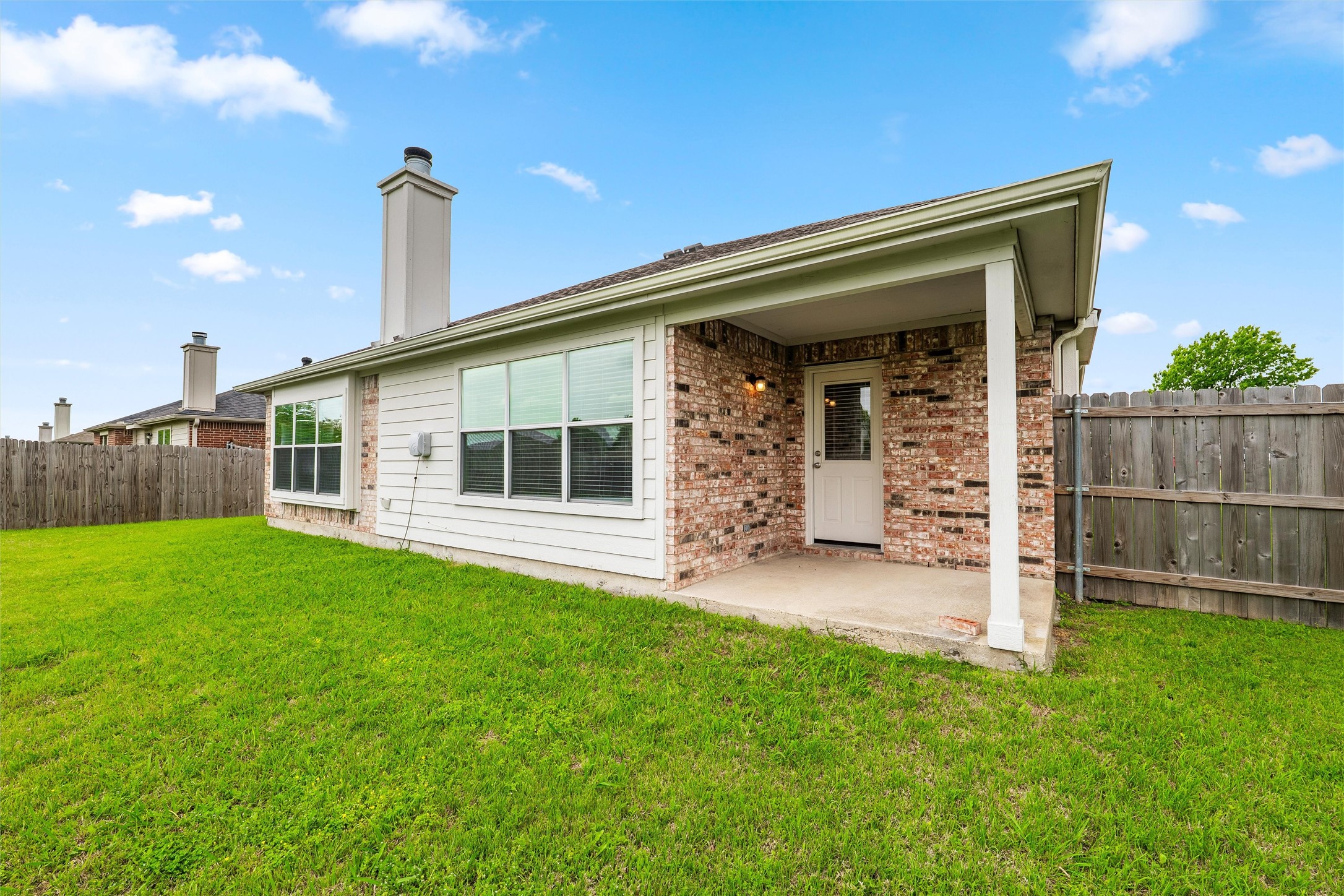 1516 Shady Shores Drive Glenn Heights TX 75154