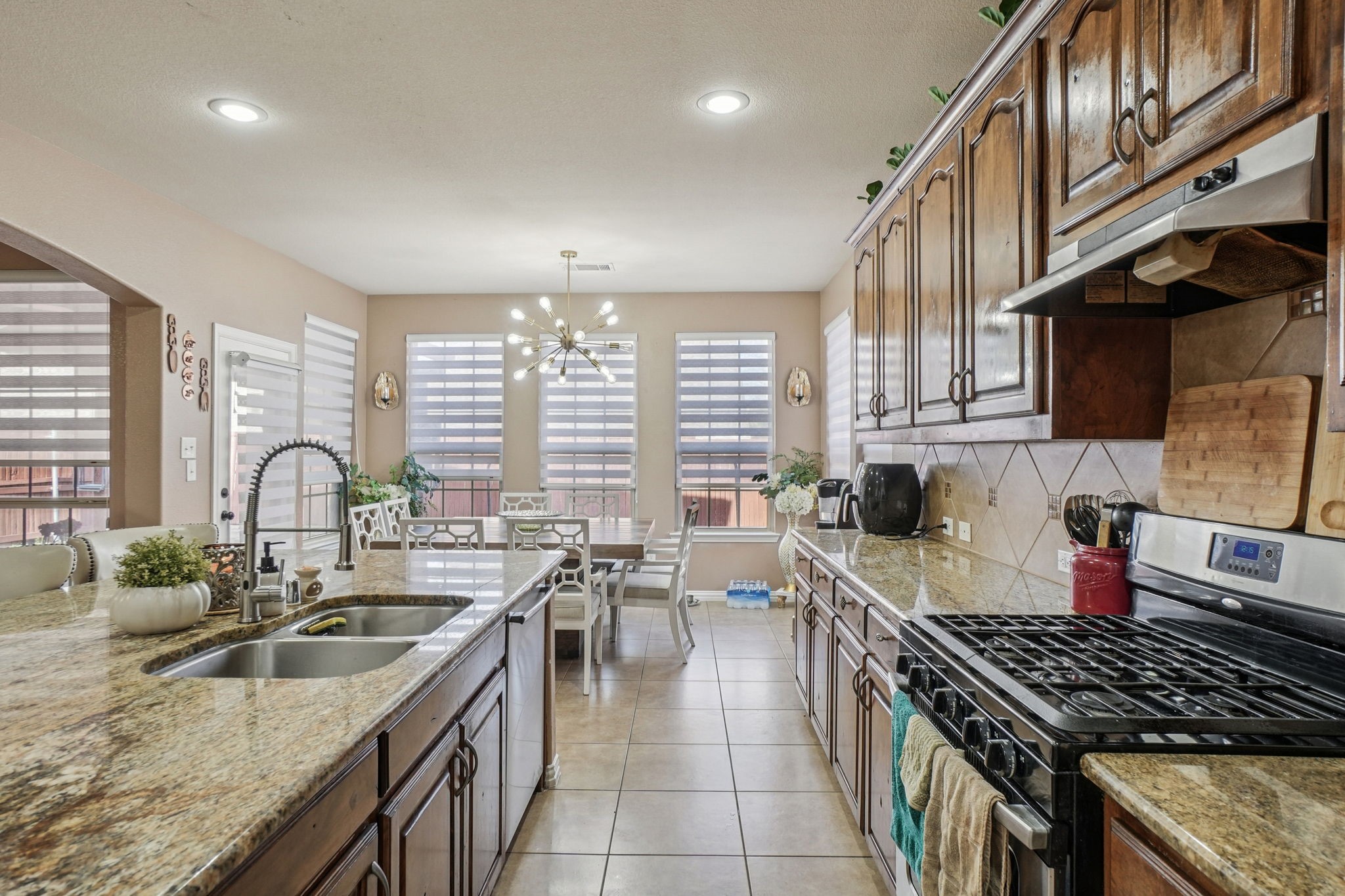 317 Eastland Drive Lewisville TX 75056