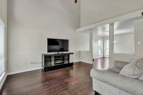326 Baldwin Street Grand Prairie TX 75052