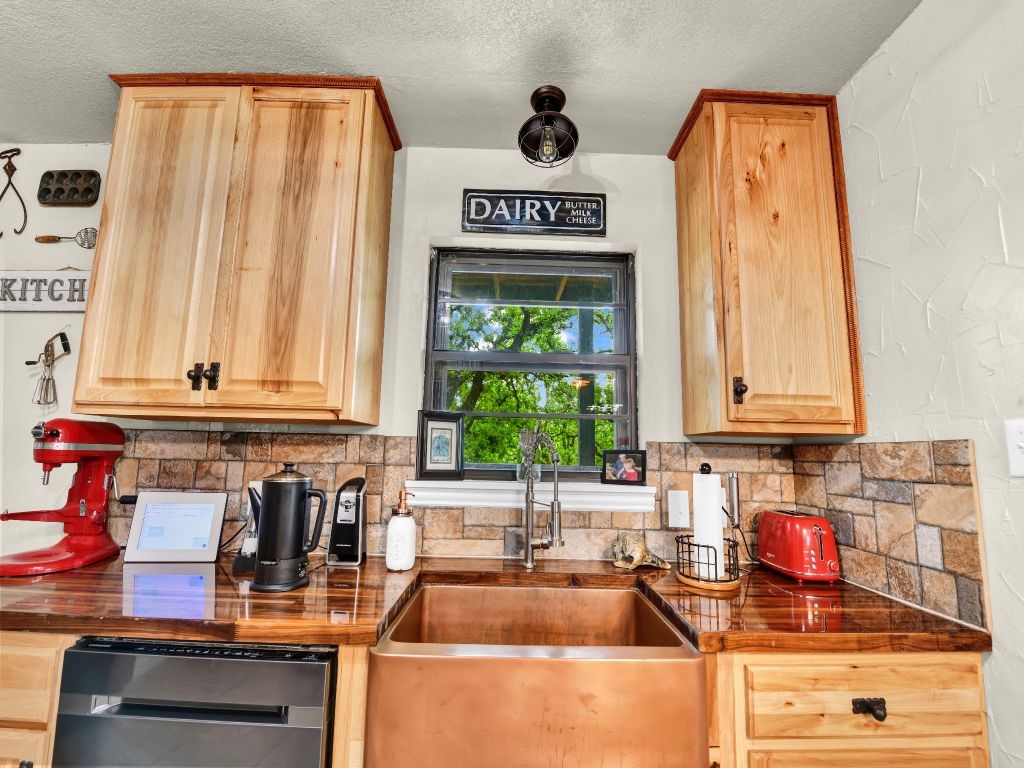 766 Deer Trail Gordon TX 76453