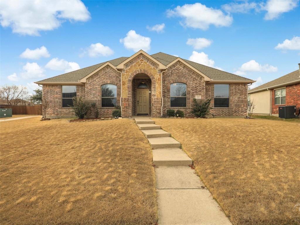 101 Wooded Creek Avenue Wylie TX 75098