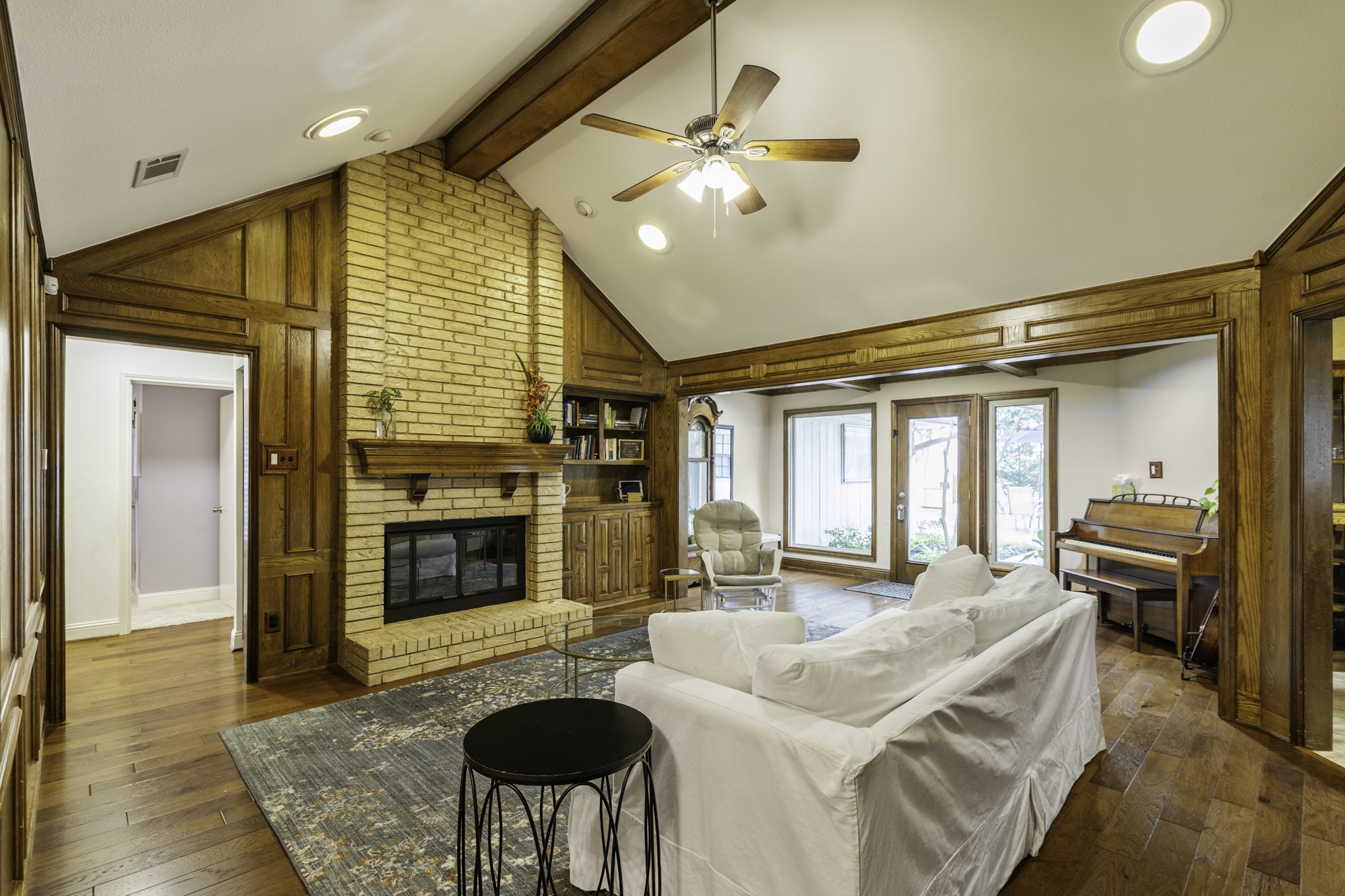 1222 Stonewall Street Garland TX 75043