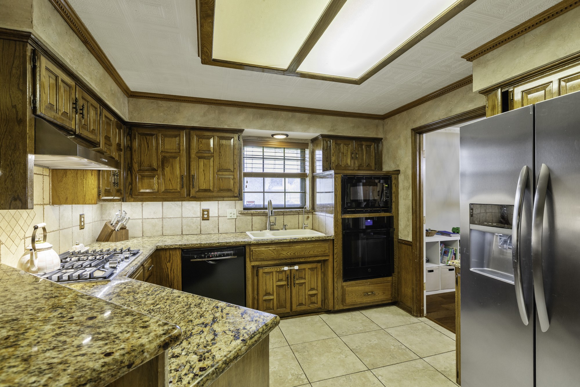 1222 Stonewall Street Garland TX 75043