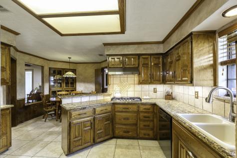 1222 Stonewall Street Garland TX 75043