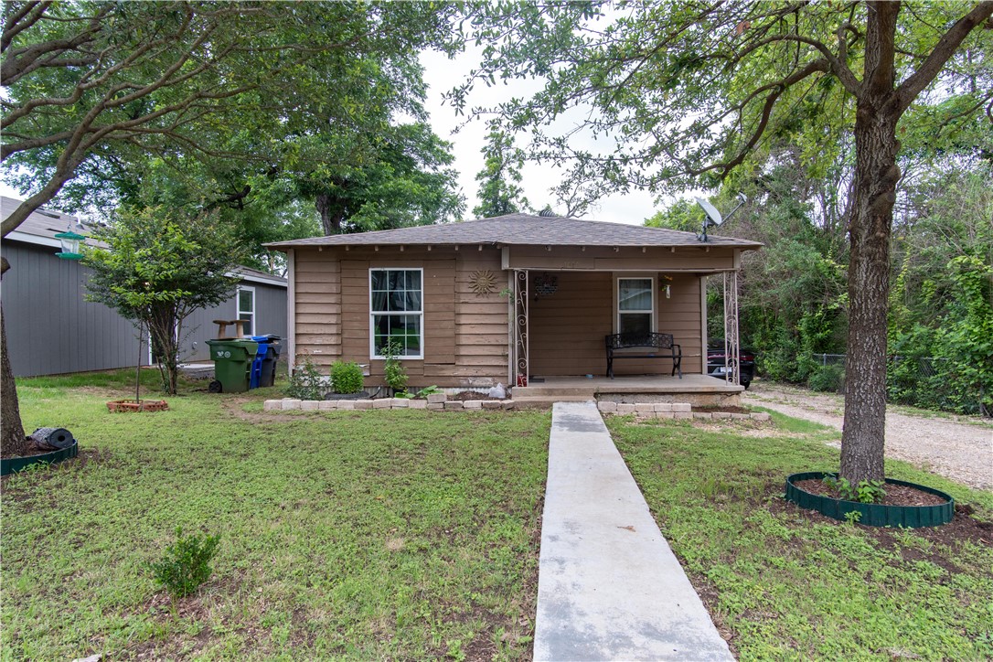 1615 N 12th Street Waco TX 76707