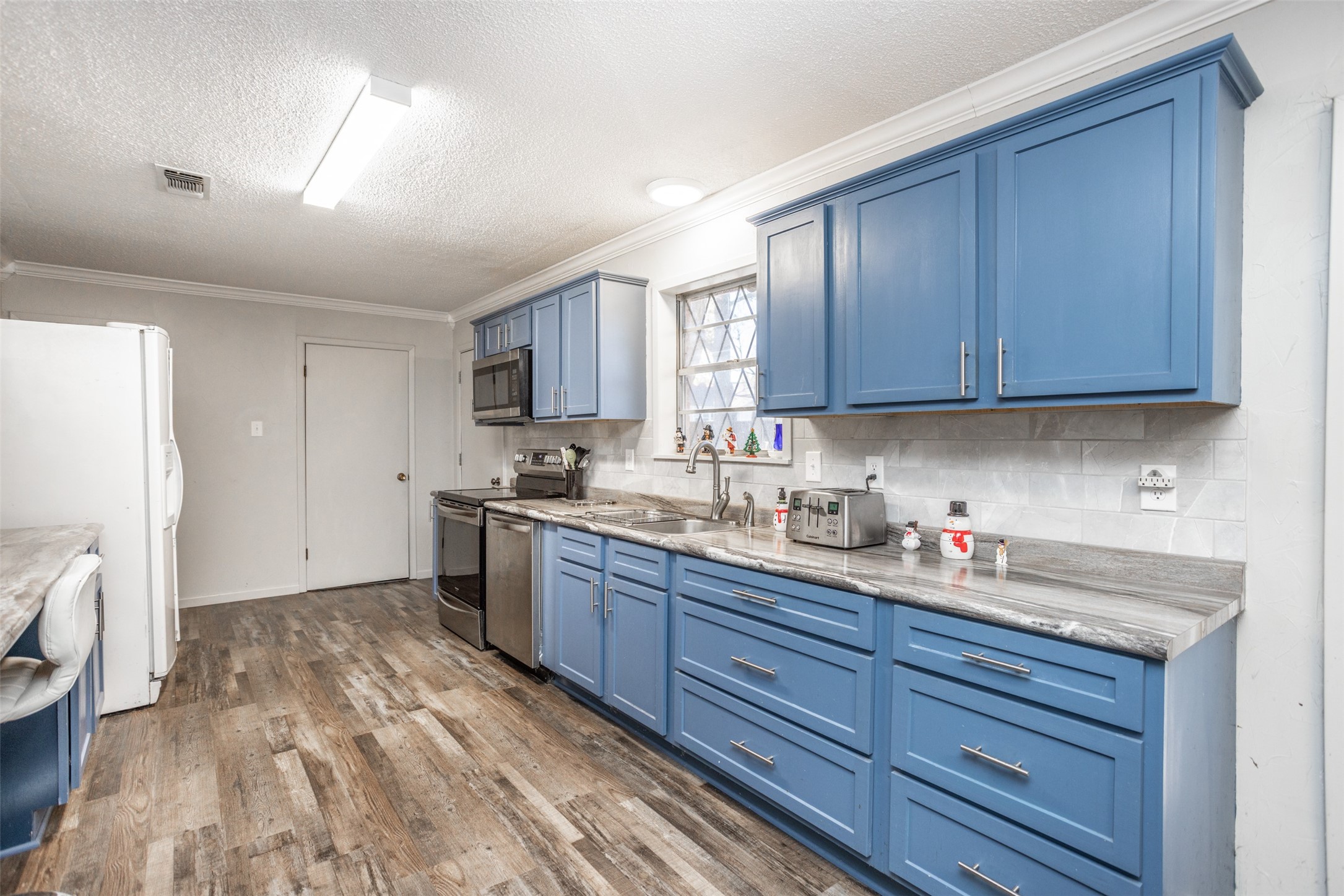 300 Thompson Street Pottsboro TX 75076