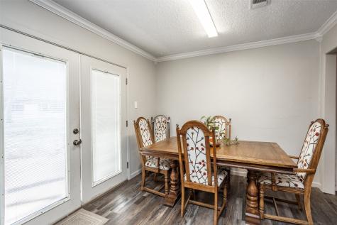 300 Thompson Street Pottsboro TX 75076