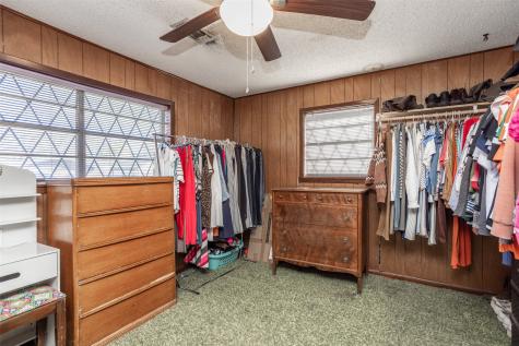 300 Thompson Street Pottsboro TX 75076