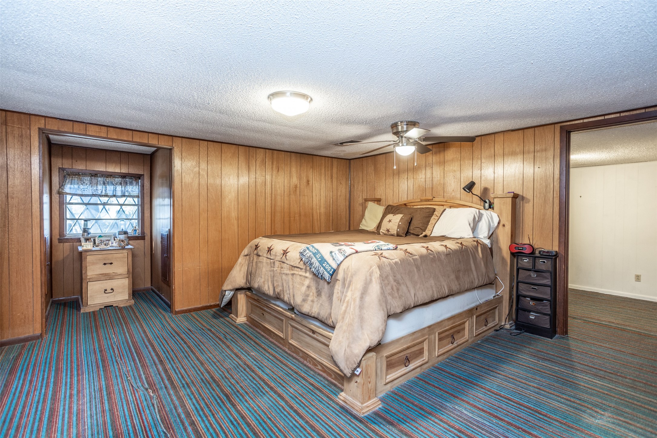 300 Thompson Street Pottsboro TX 75076