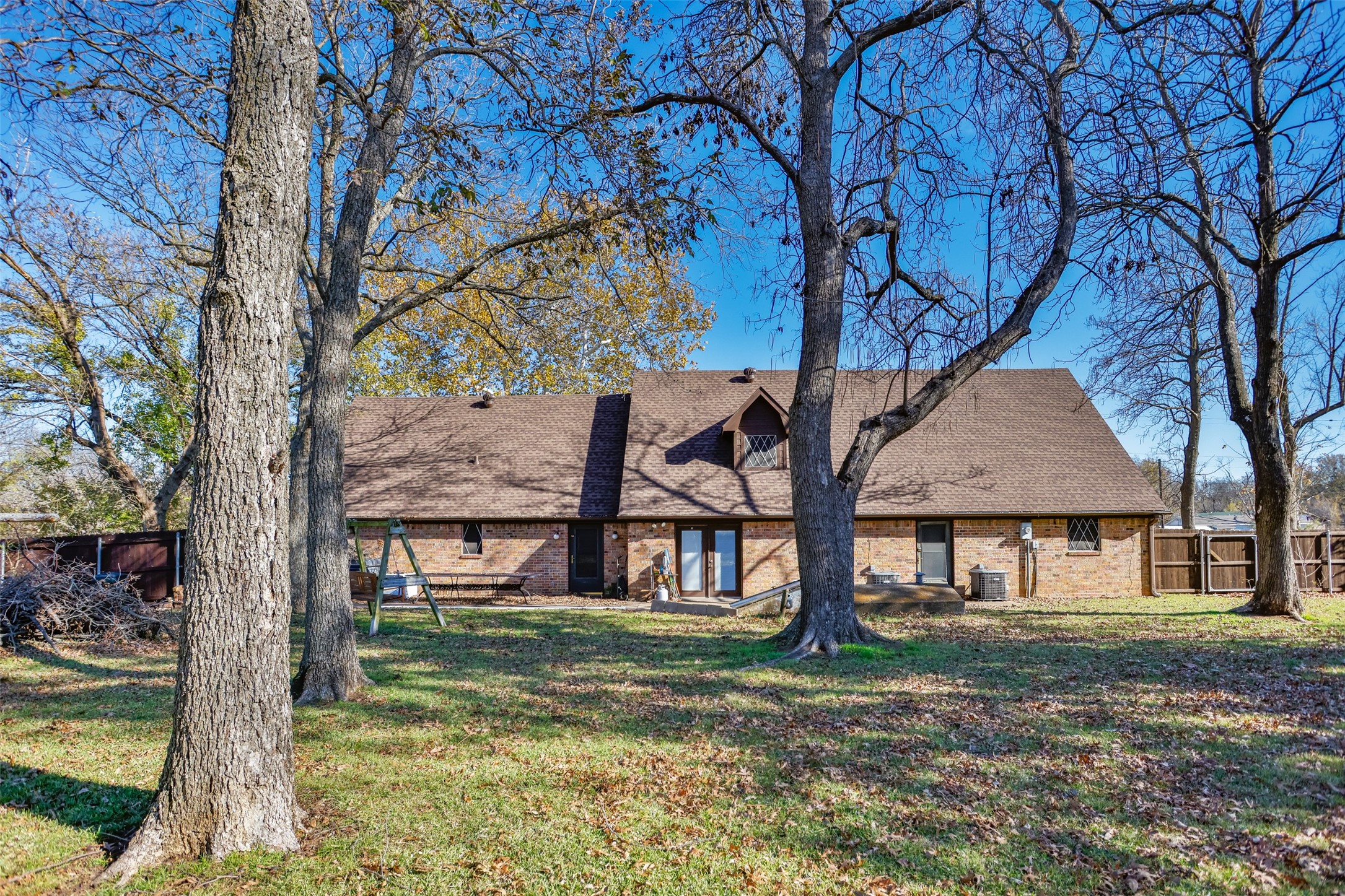 300 Thompson Street Pottsboro TX 75076
