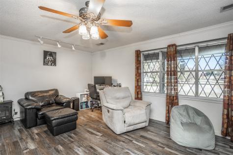 300 Thompson Street Pottsboro TX 75076