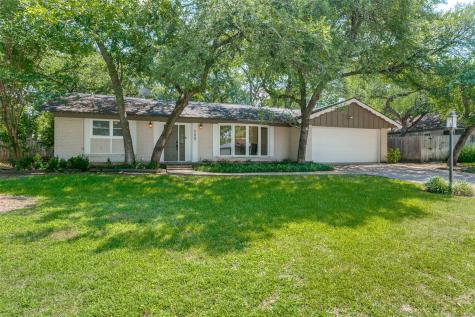 700 Annette Drive Bedford TX 76022