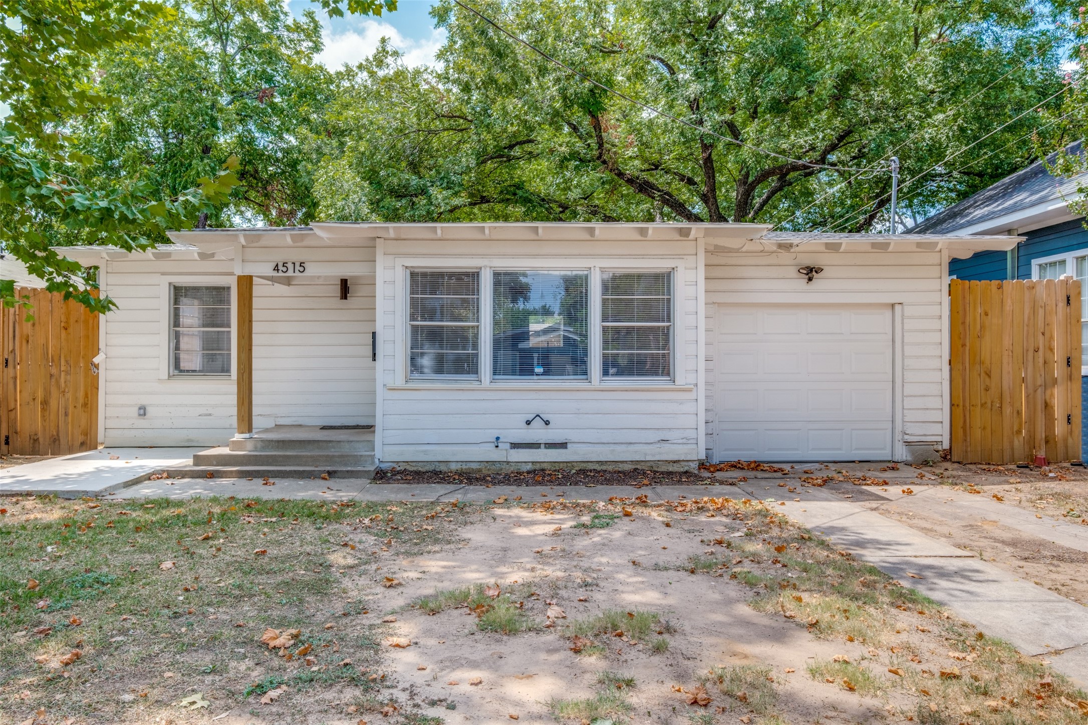 4515 Bradshaw Street Dallas TX 75215
