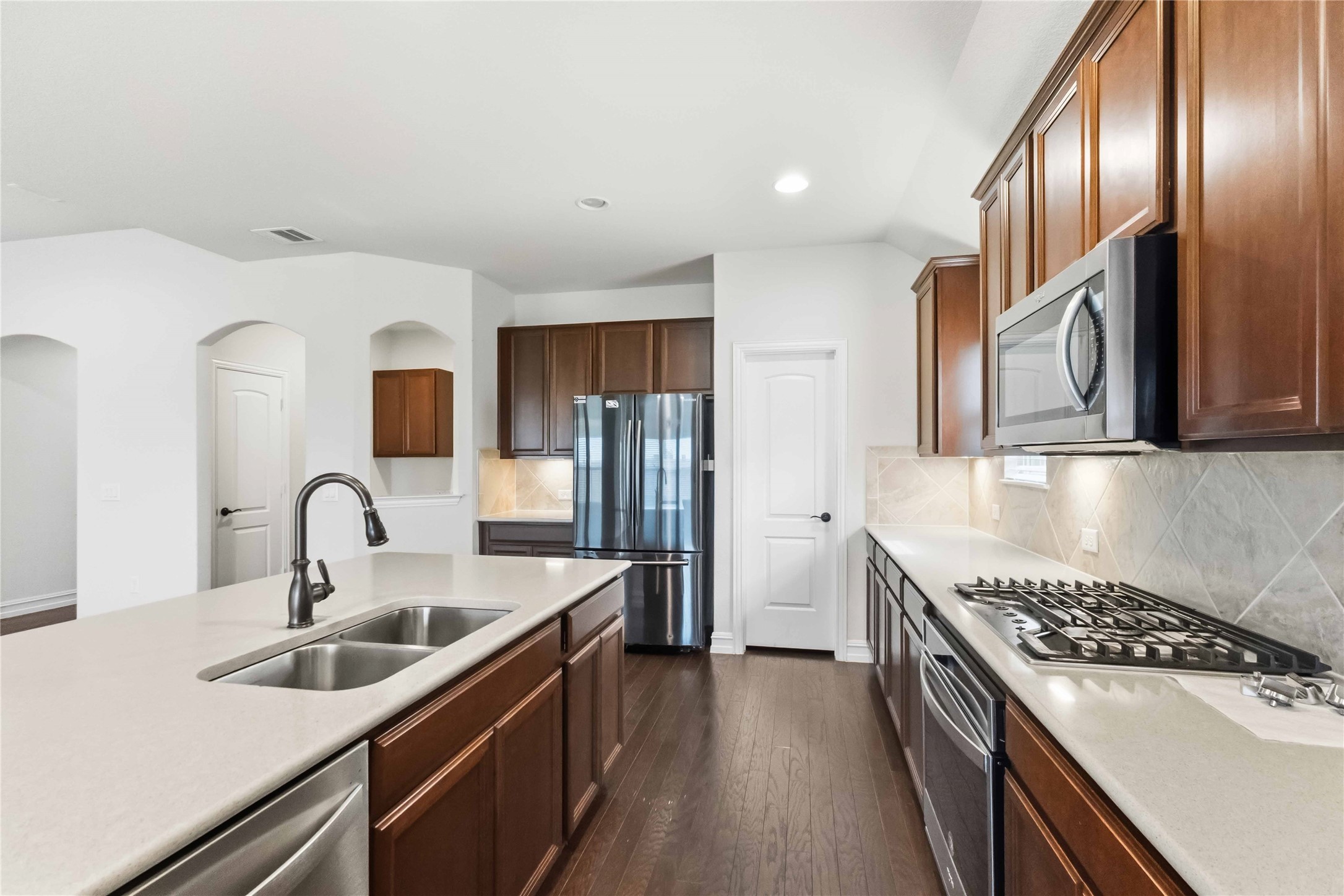 1424 Millican Lane Aubrey TX 76227