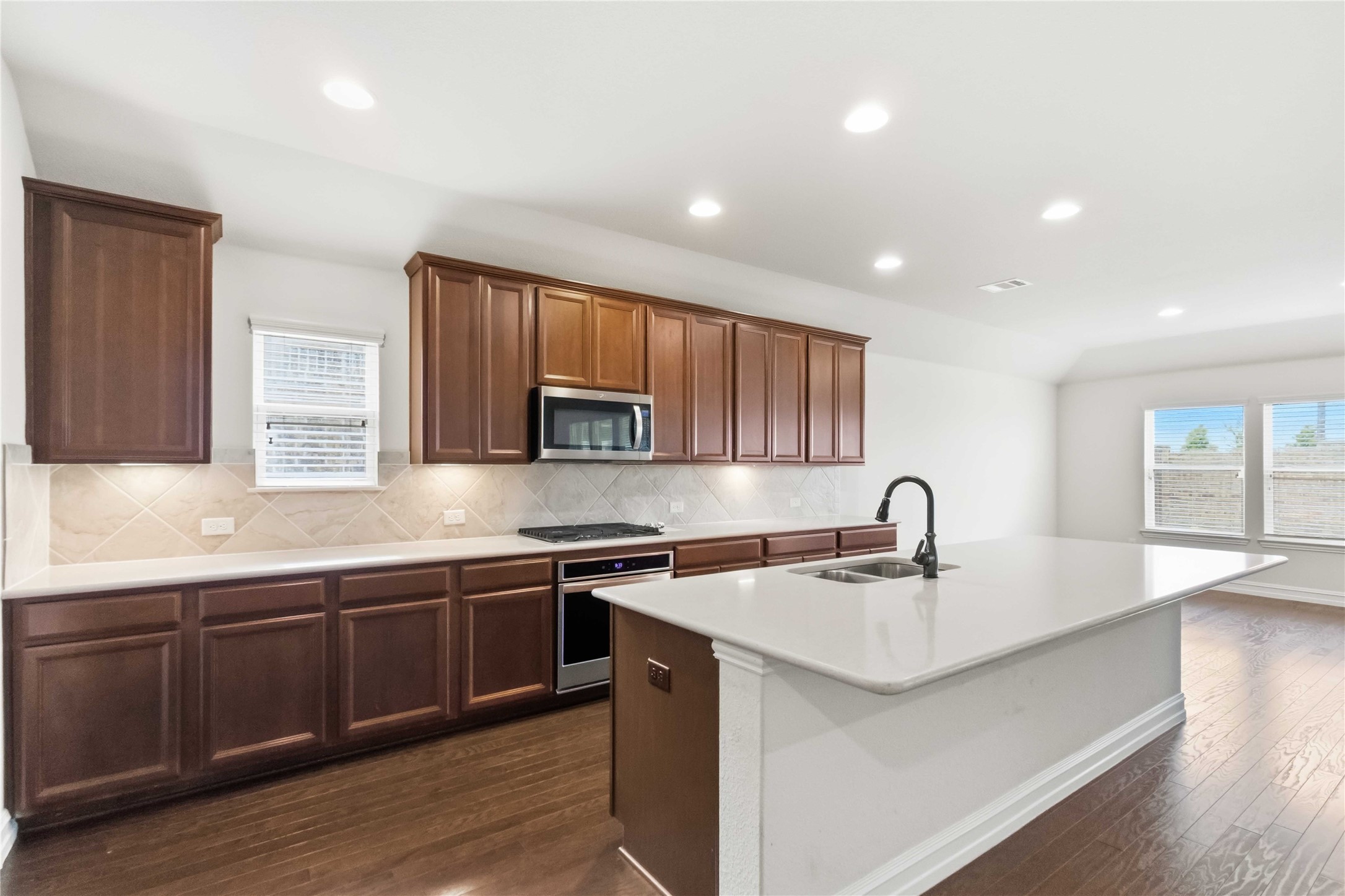1424 Millican Lane Aubrey TX 76227