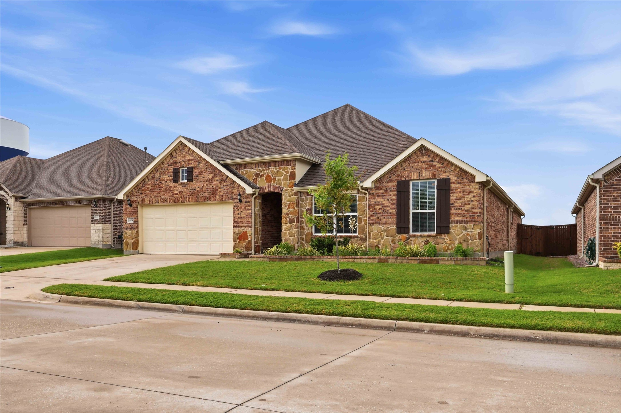 1424 Millican Lane Aubrey TX 76227