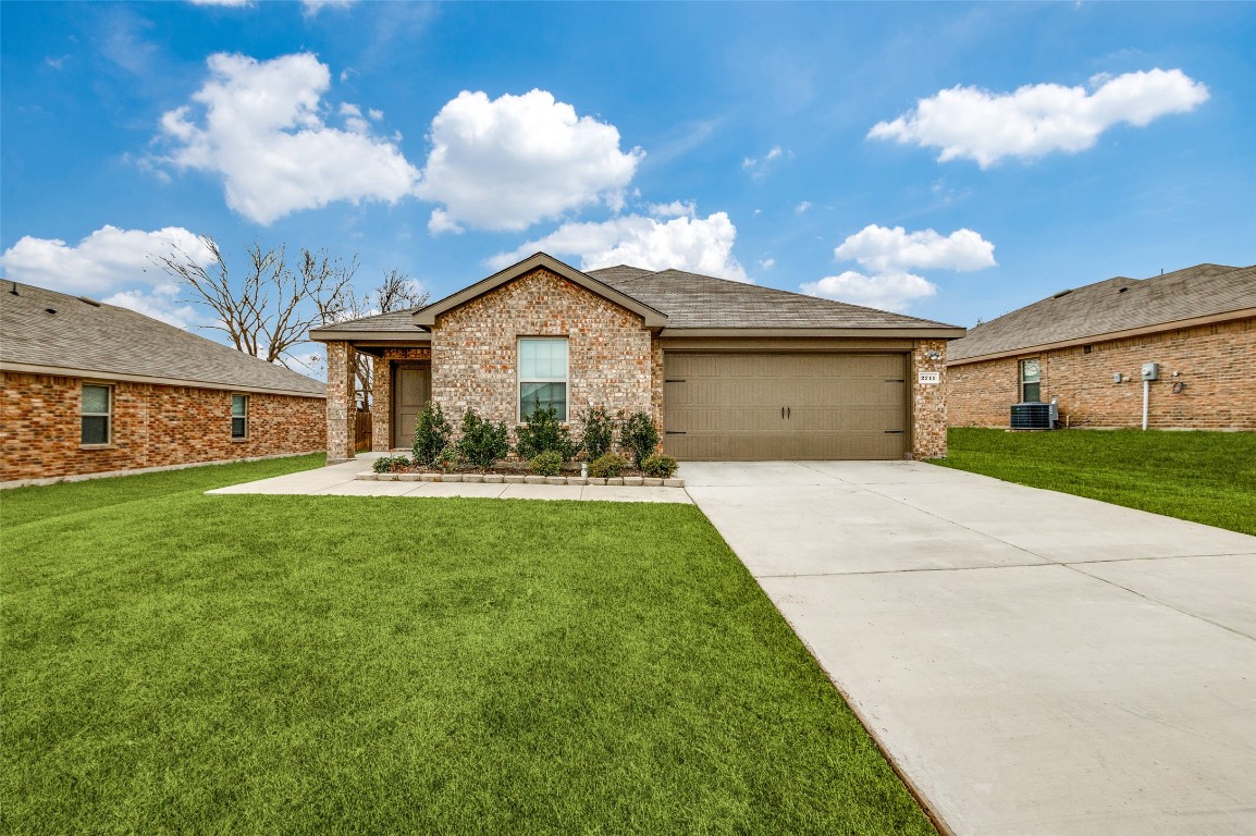 2711 Petrea Drive Seagoville TX 75159