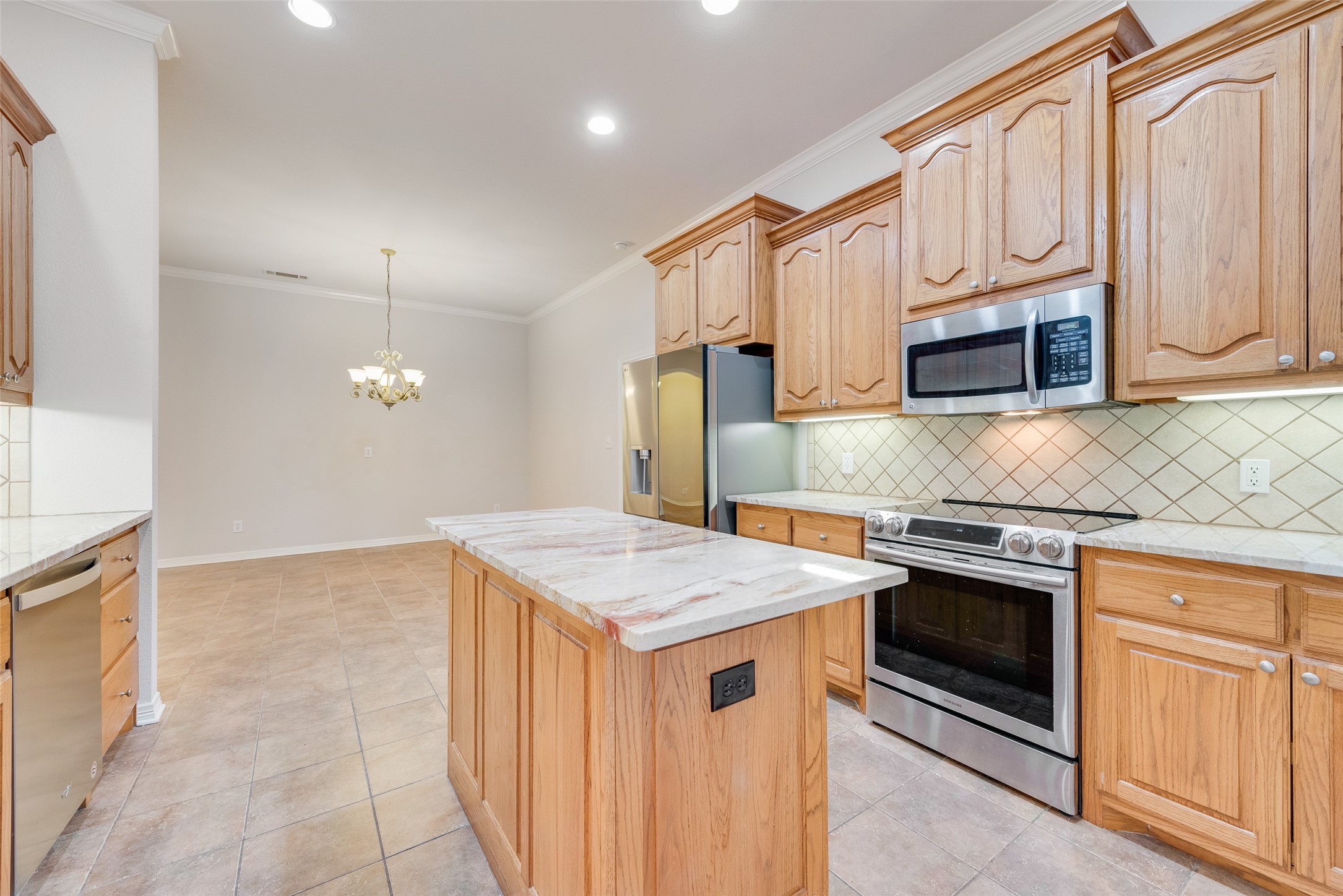 123 Crestpark Drive Cedar Hill TX 75104