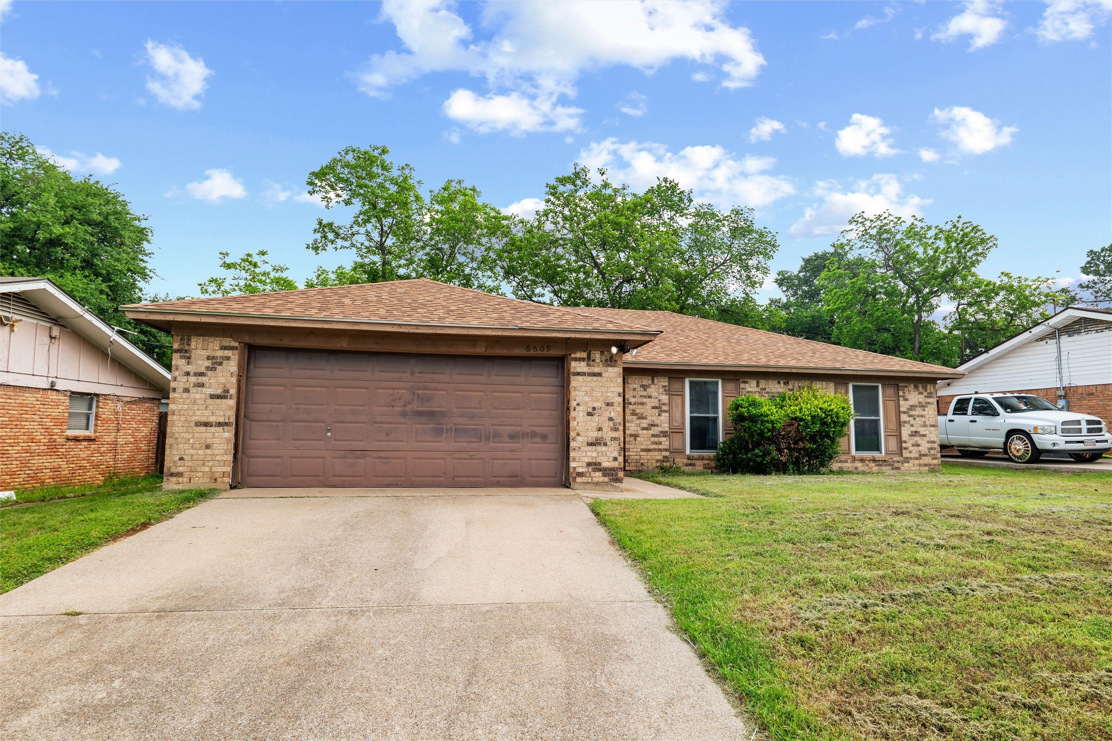 6609 Yolanda Drive Fort Worth TX 76112