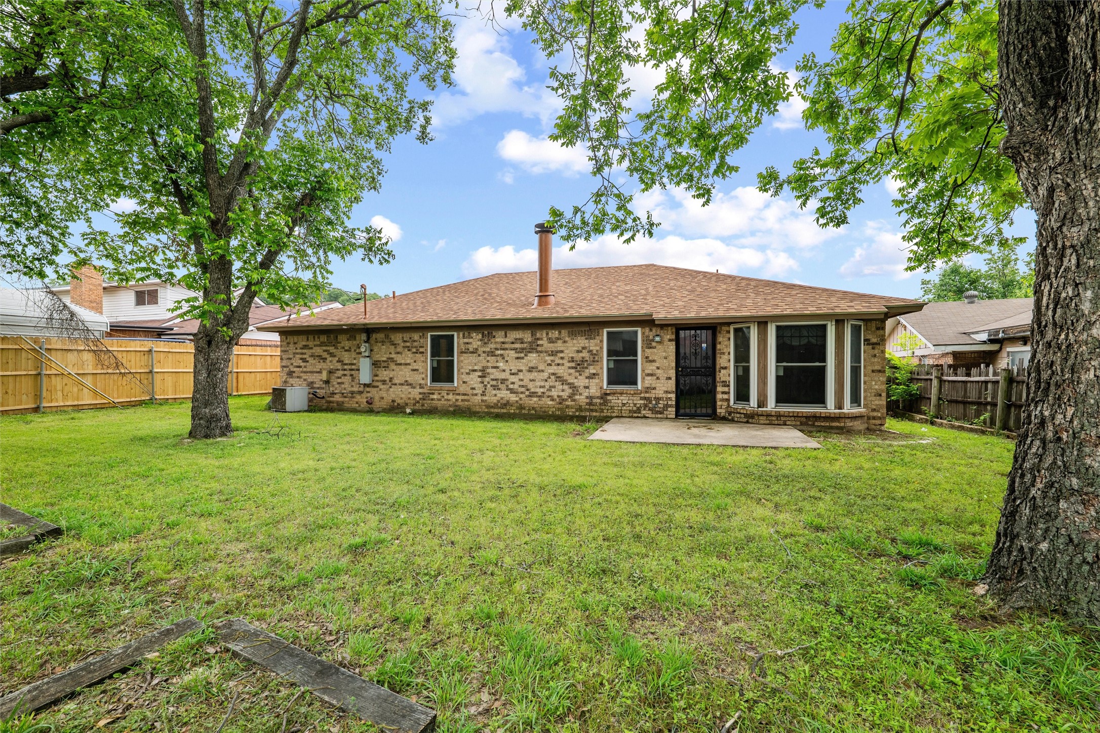 6609 Yolanda Drive Fort Worth TX 76112
